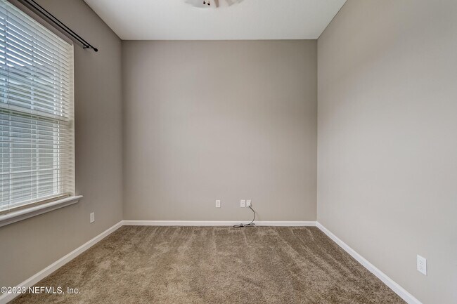 Building Photo - 4162 Sandhill Crane Terrace