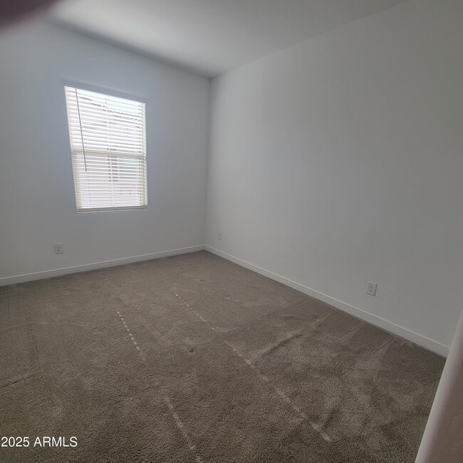Building Photo - 4077 S Sabrina Dr