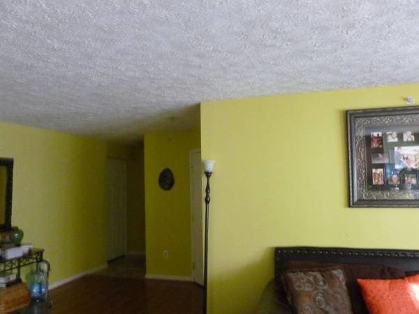 Building Photo - 5610 Avonshire Pl