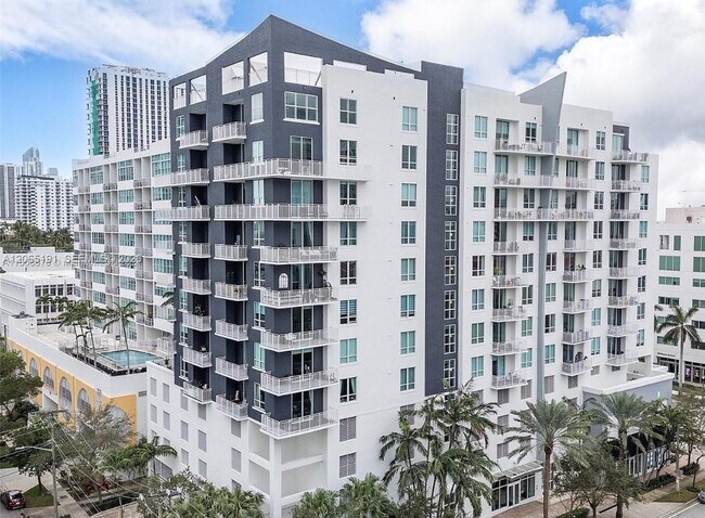 Building Photo - 2275 Biscayne Blvd