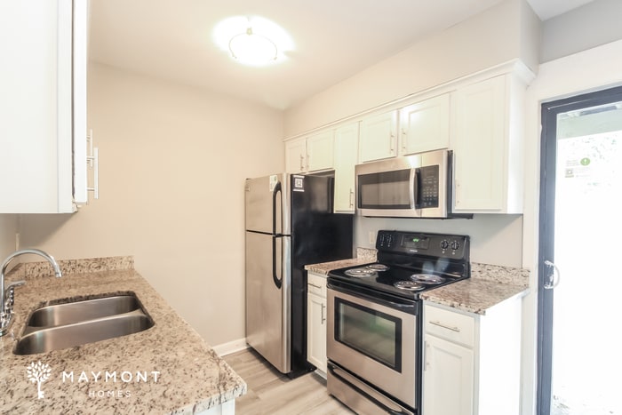 Building Photo - 821 Von Kolnitz Rd