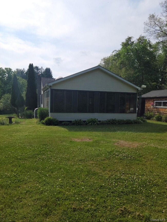 Building Photo - 1406 NY-82