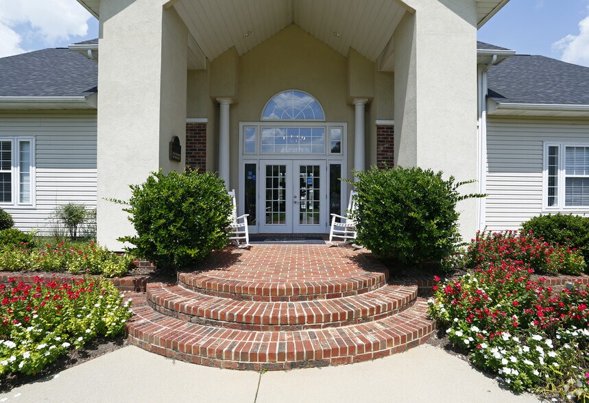 Regency Apartments 505 Regency Dr Fayetteville NC 28314 Apartment