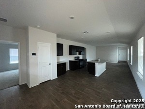 Building Photo - 324 Middle Grn Lp