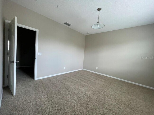 Building Photo - 15221 Sunrise Grove Ct