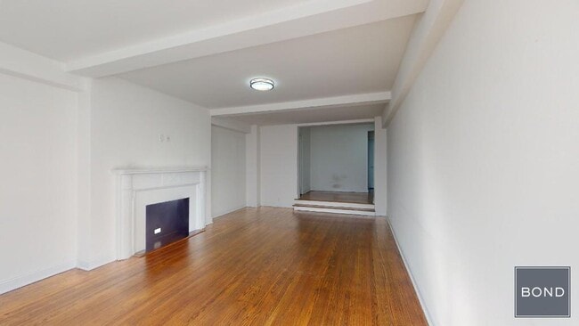 Building Photo - 20 Fifth Avenue