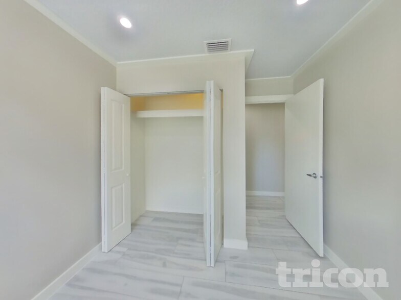 Building Photo - 1040 Grapefruit Rd SE