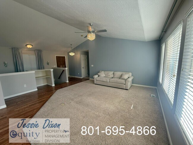 Building Photo - 1989 N 2700 W