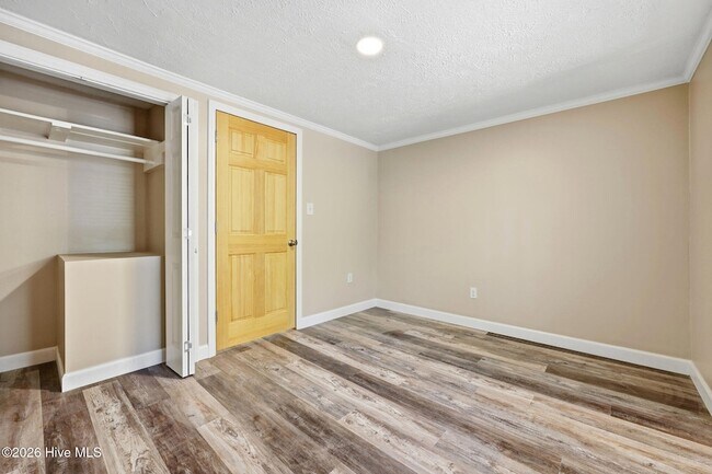 Building Photo - 3156 Reservation Rd