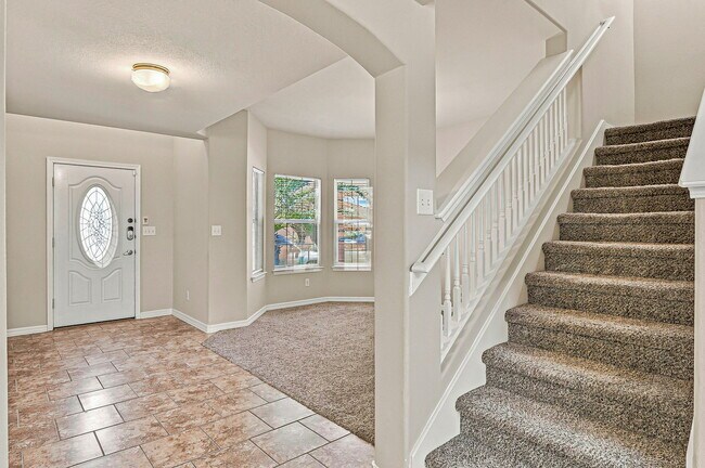 Building Photo - 14384 Alma Point