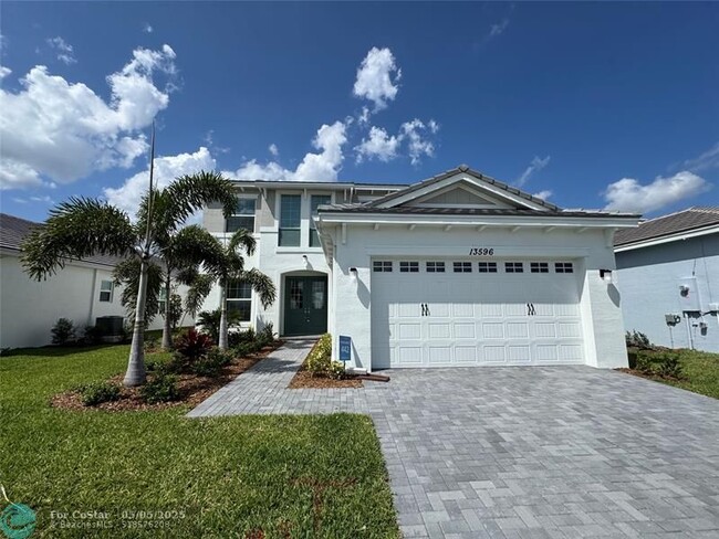 Building Photo - 13596 Spruce Pne Dr