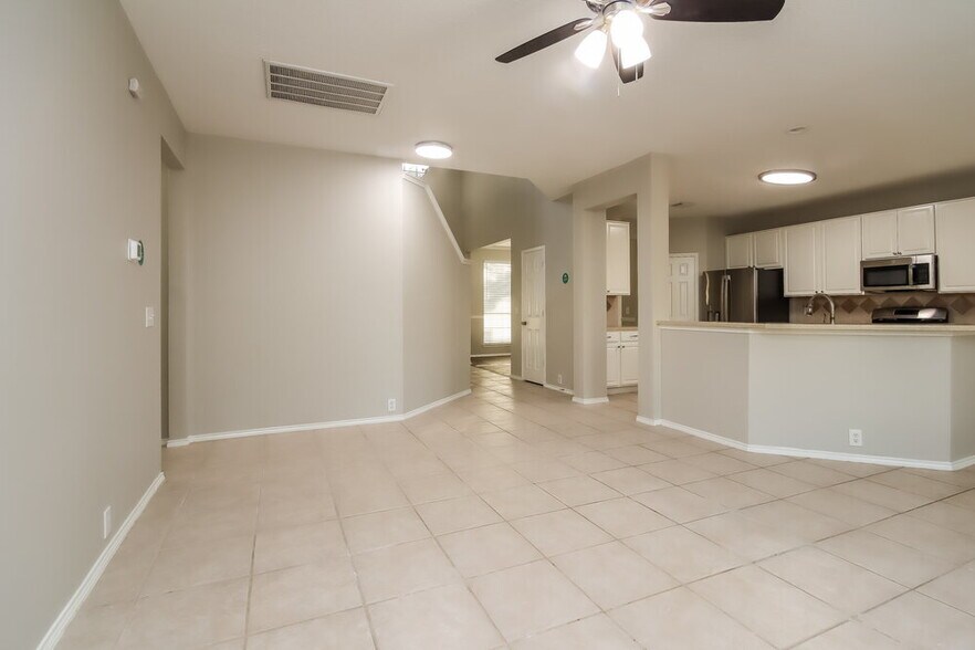 Building Photo - 11003 Sentry Ct
