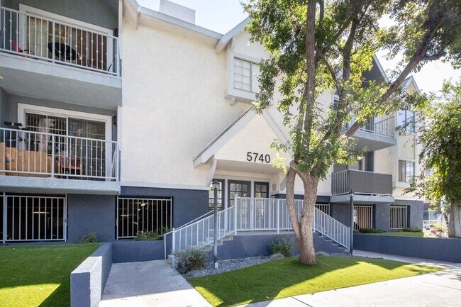 Building Photo - 5740 Camellia Ave