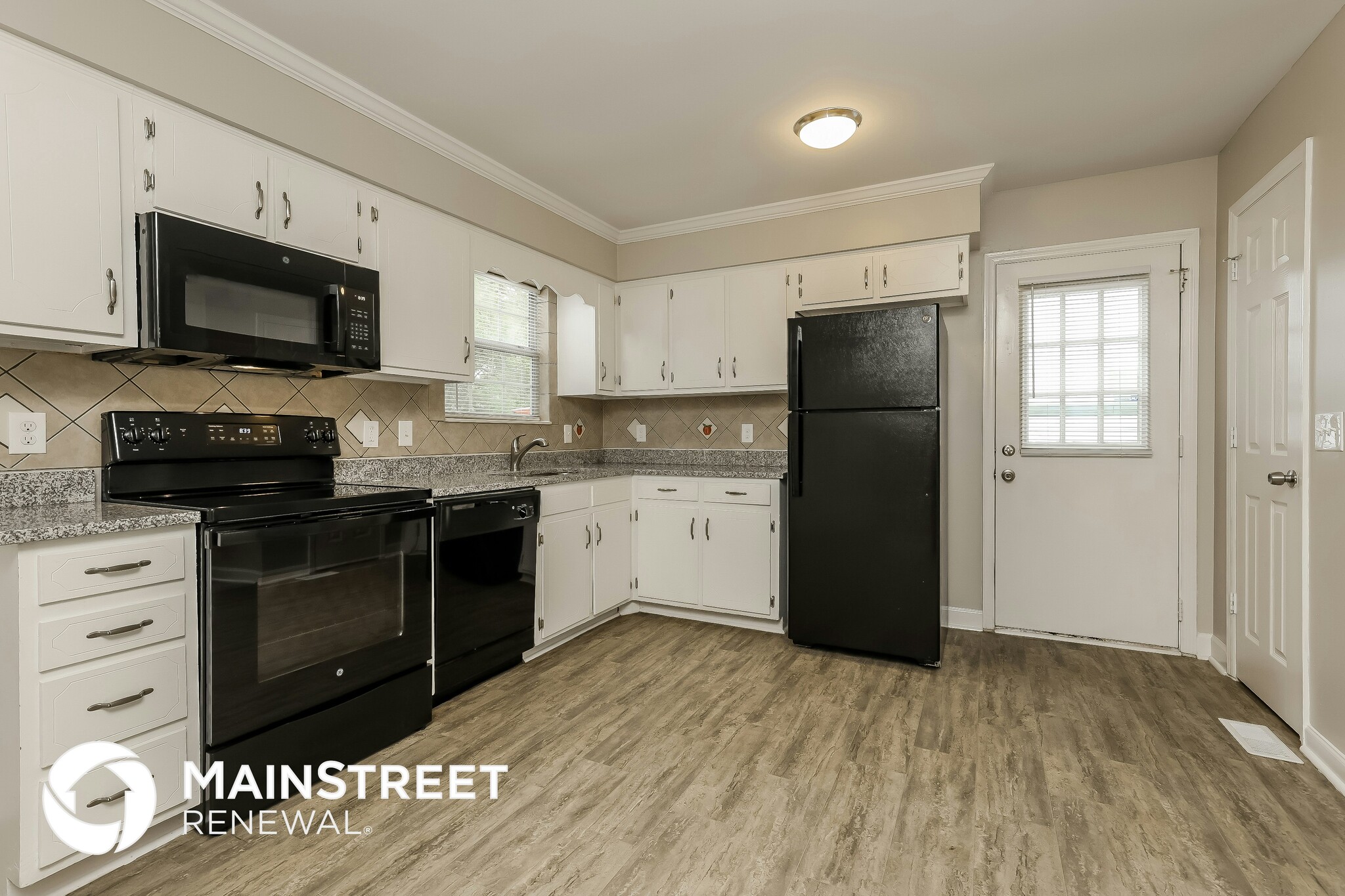 Building Photo - 3113 Stoneybrook Cir