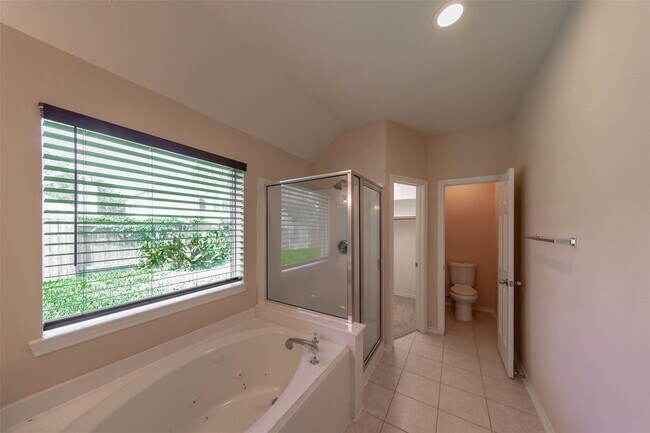 Building Photo - 24523 Rathford Ct