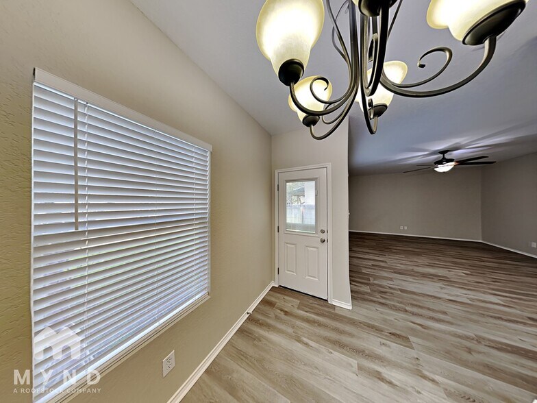 Building Photo - 10407 Lupine Canyon