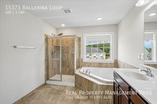 Building Photo - 15373 Ballerina Lp