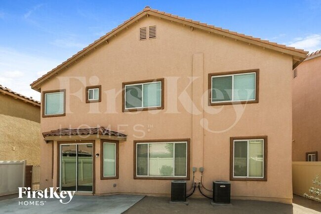 Building Photo - 4032 Villa Serena Ln