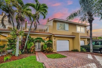 Building Photo - 5127 NW 102nd Ct