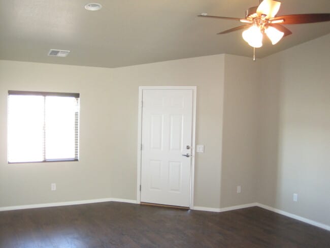 Building Photo - Cottonwood AZ Townhome for rent in convenient gated neighborhood