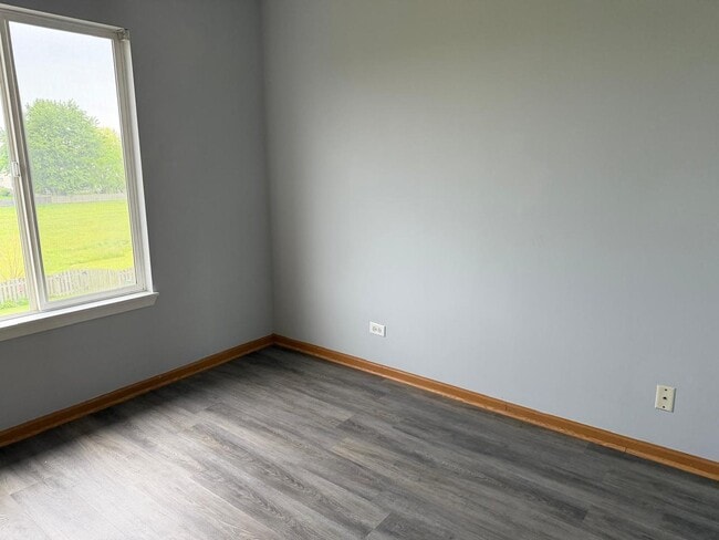 Building Photo - 2208 Rebecca Cir