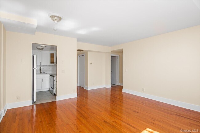 Building Photo - 207 Chateau Rive