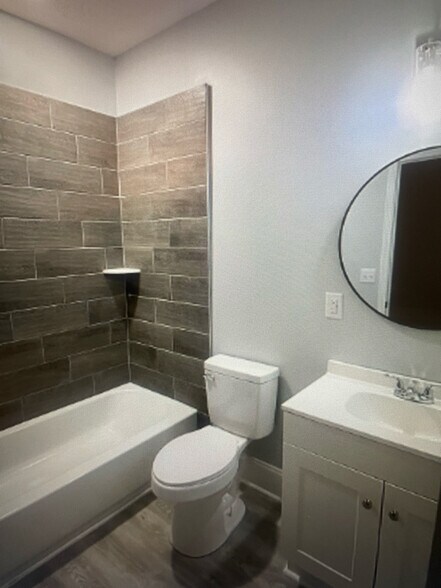 Building Photo - 133 Williams St