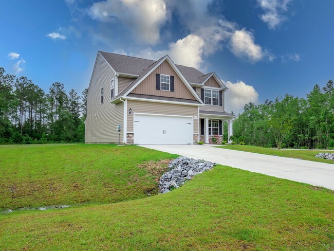 Building Photo - 551 Poppleton Dr