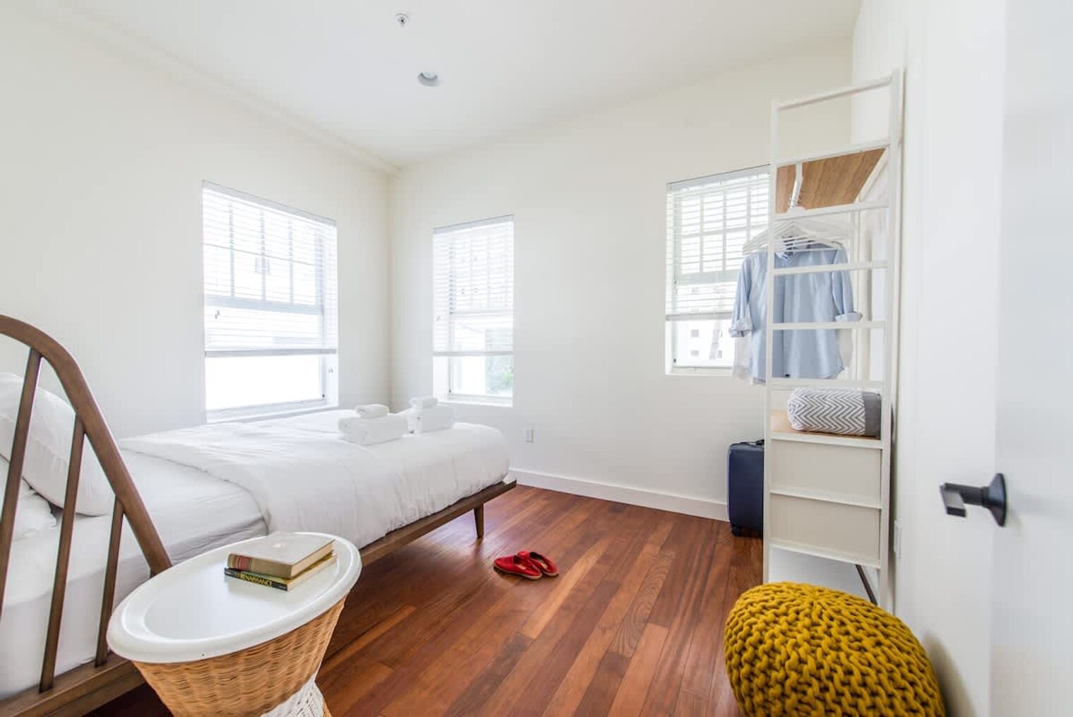 Building Photo - 701 4th St