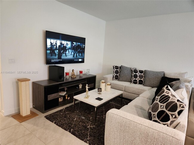 Building Photo - 880 NW 3rd Way