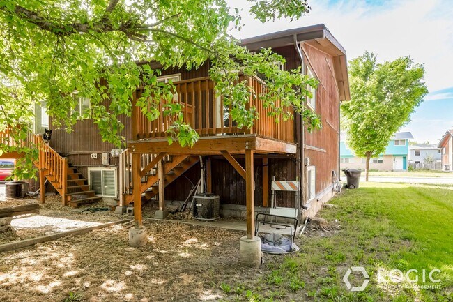 Building Photo - North Provo Duplex