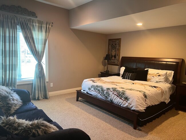 Building Photo - 9500 Hayden Creek Ct