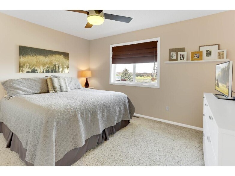 Building Photo - 2059 Brittany Ct