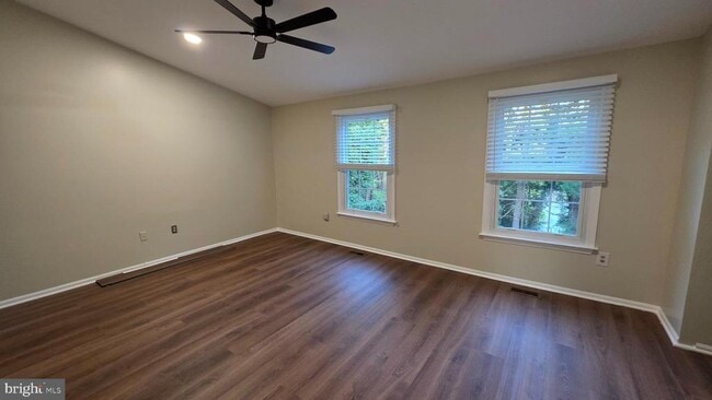 Building Photo - 13 Wellspring Cir
