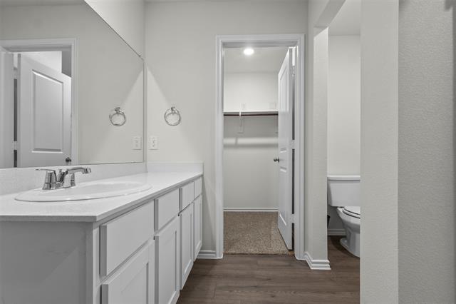 Building Photo - 612 Creek End Dr