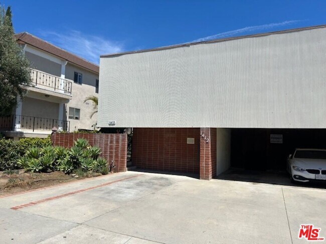 Building Photo - 1412 Brockton Ave