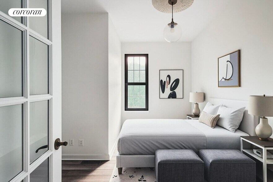 Building Photo - 128 W 13th St