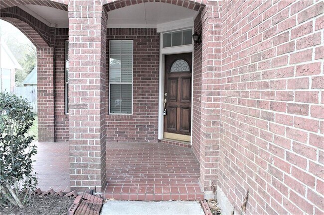 Building Photo - 22511 Parkvine Ln