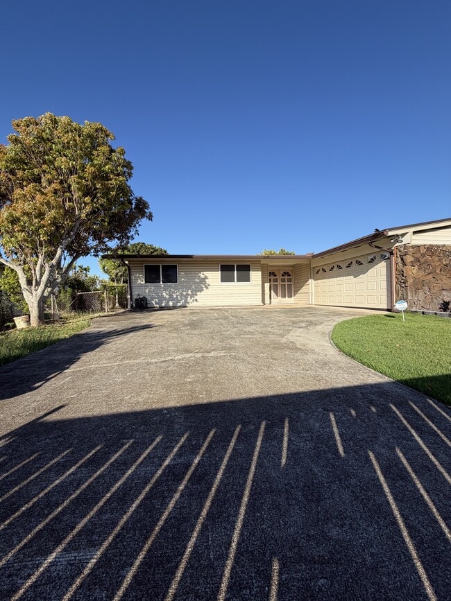 Primary Photo - 98-1211-1211 Mahipua St