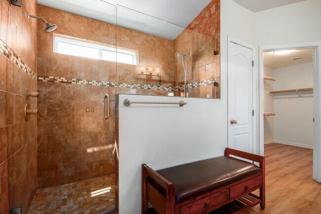 Building Photo - Spacious 3 Bed, 2 Bath Home in Mesa