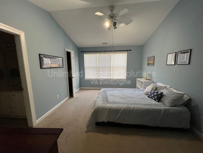 Building Photo - 5813 Wrightsville Ave