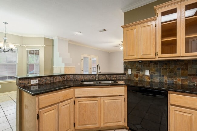 Building Photo - 117 White Feather Trail