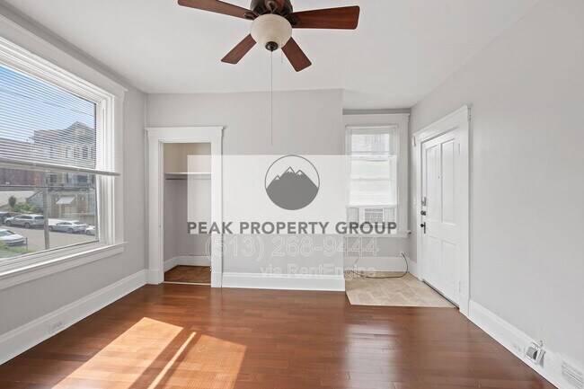 Building Photo - 2549 University Ct