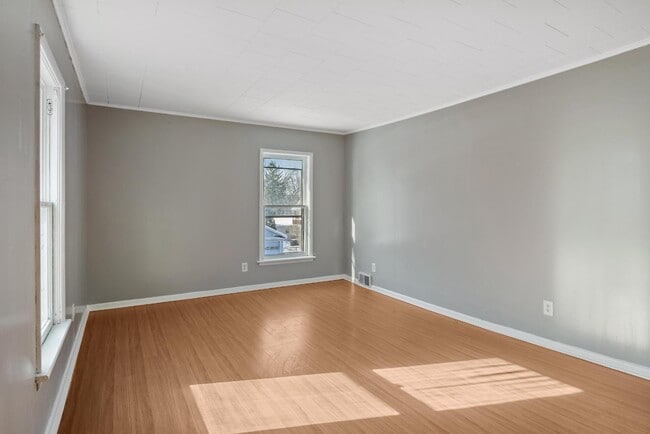 Building Photo - 213 Fletcher Ave