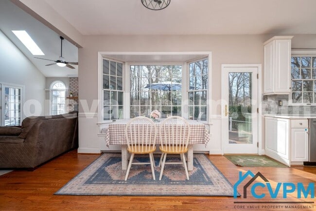 Building Photo - 1009 Howard Grove Ct