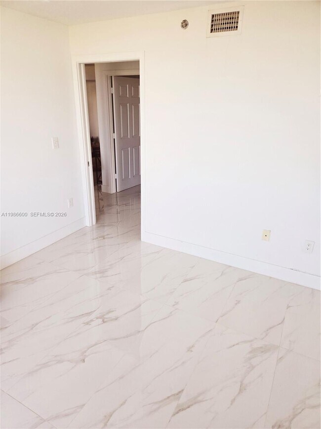 Building Photo - 1650 Coral Wy