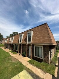 Building Photo - 2BD/1.5BA Townhouse located in Germantown!