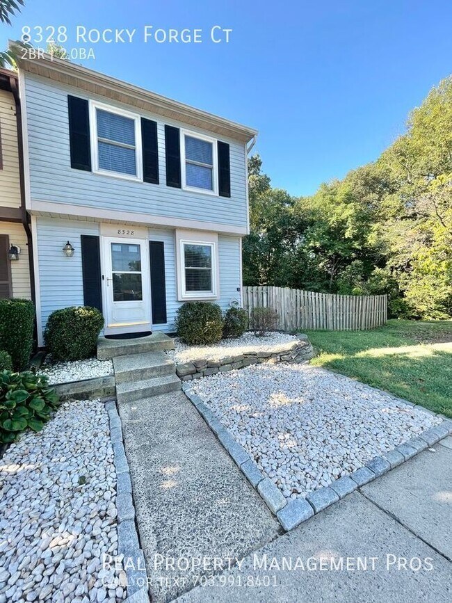 MASSIVE CORNER LOT TH IN NEWINGTON FOREST! 8328 Rocky Ct