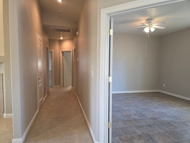 Building Photo - 1458 Cardiff Ct