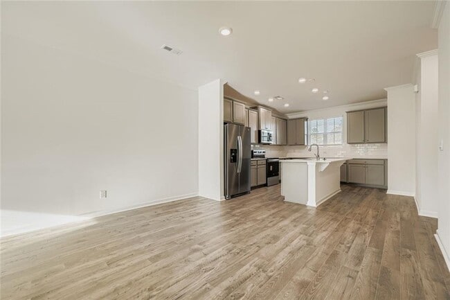 Building Photo - 6217 Honeybell Aly